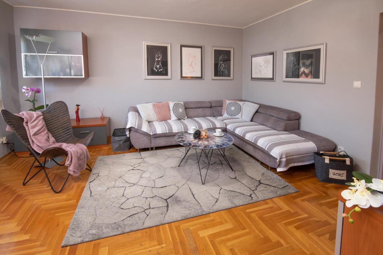 Apartman Point Pula Dış mekan fotoğraf