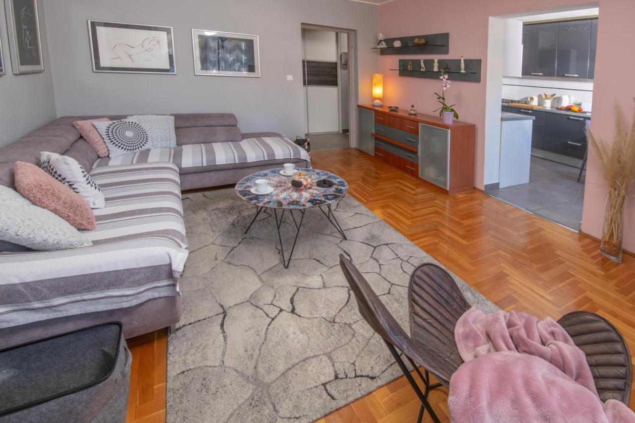Apartman Point Pula Dış mekan fotoğraf